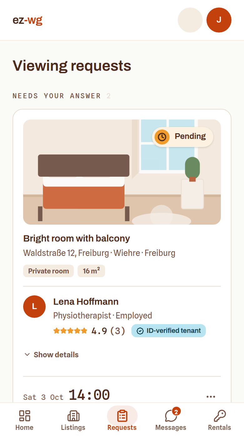 The requests page with two pending viewing requests, each showing the room, the time and the person asking.